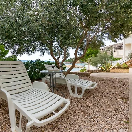 Dream Apartment Mimice